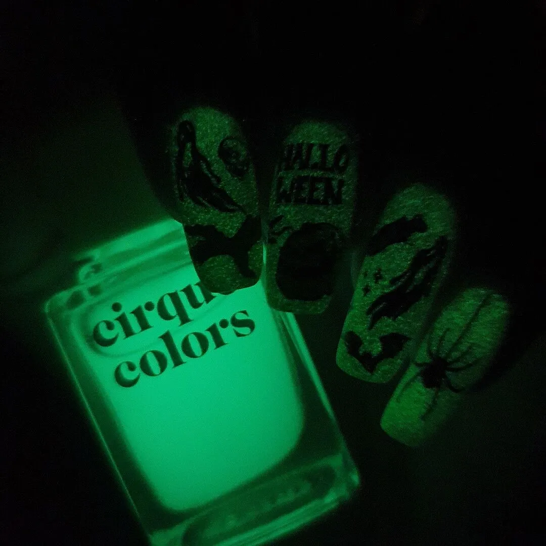 Cirque Colors Phantom Glow topplack självlysande grön