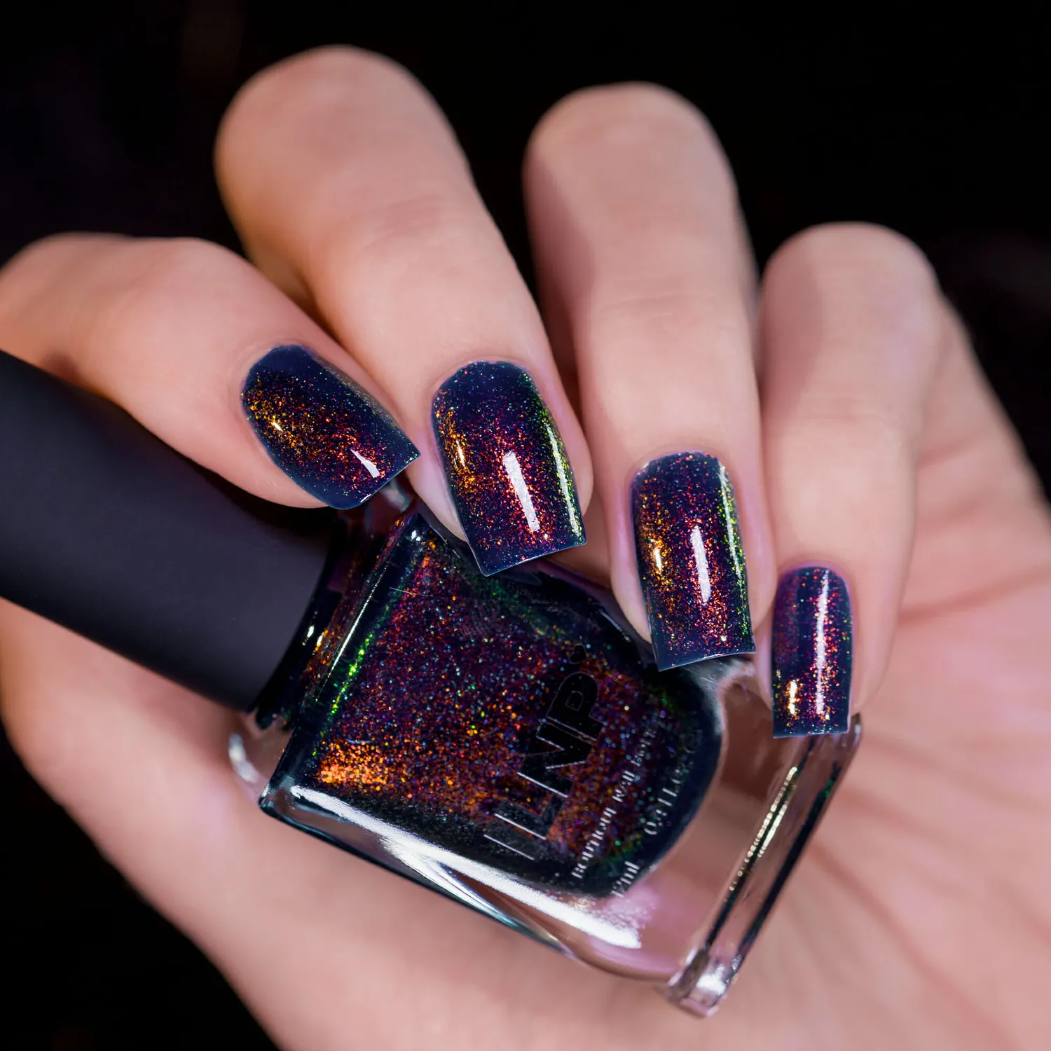 ILNP Cosmos Comet nagellack blått skimmer
