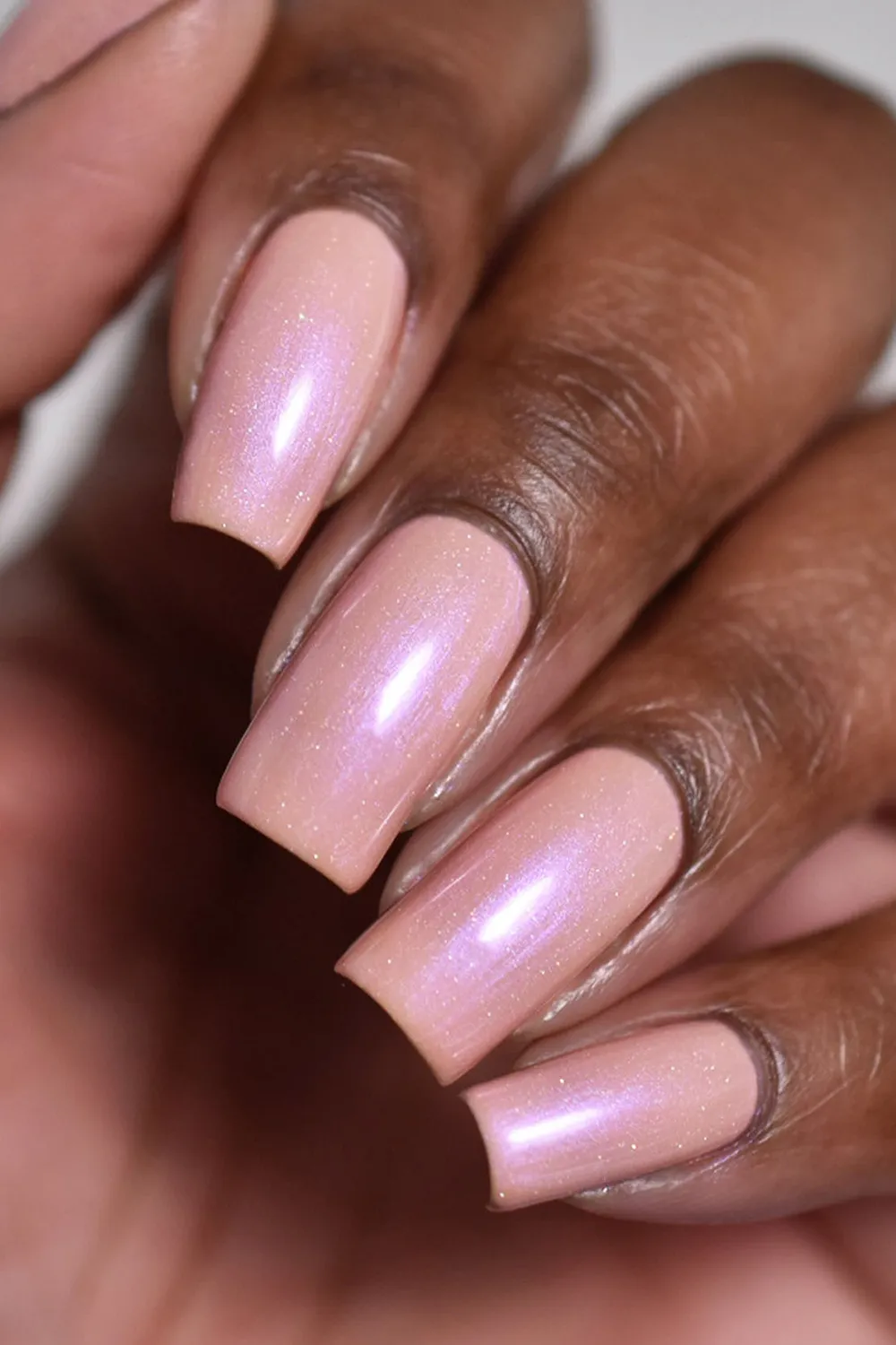 Cirque Colors Reverie nagellack mauve hologlitter