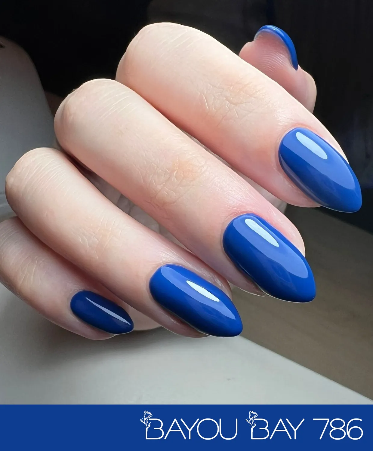 Iz Beauty Pro Colour Bayou Bay IZ786 gelenagellack 4g marinblå