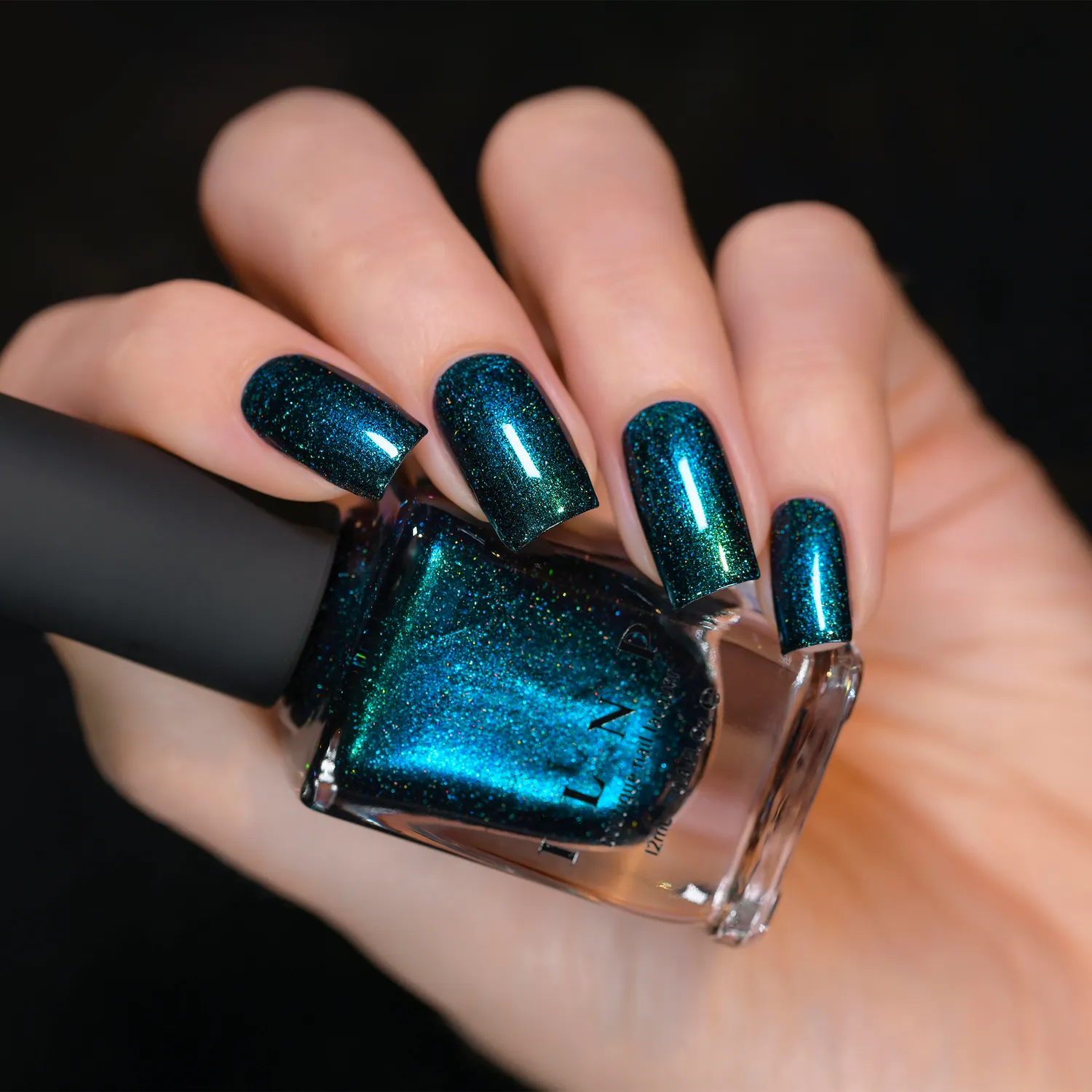ILNP Spellbound nagellack teal-grön duokrom