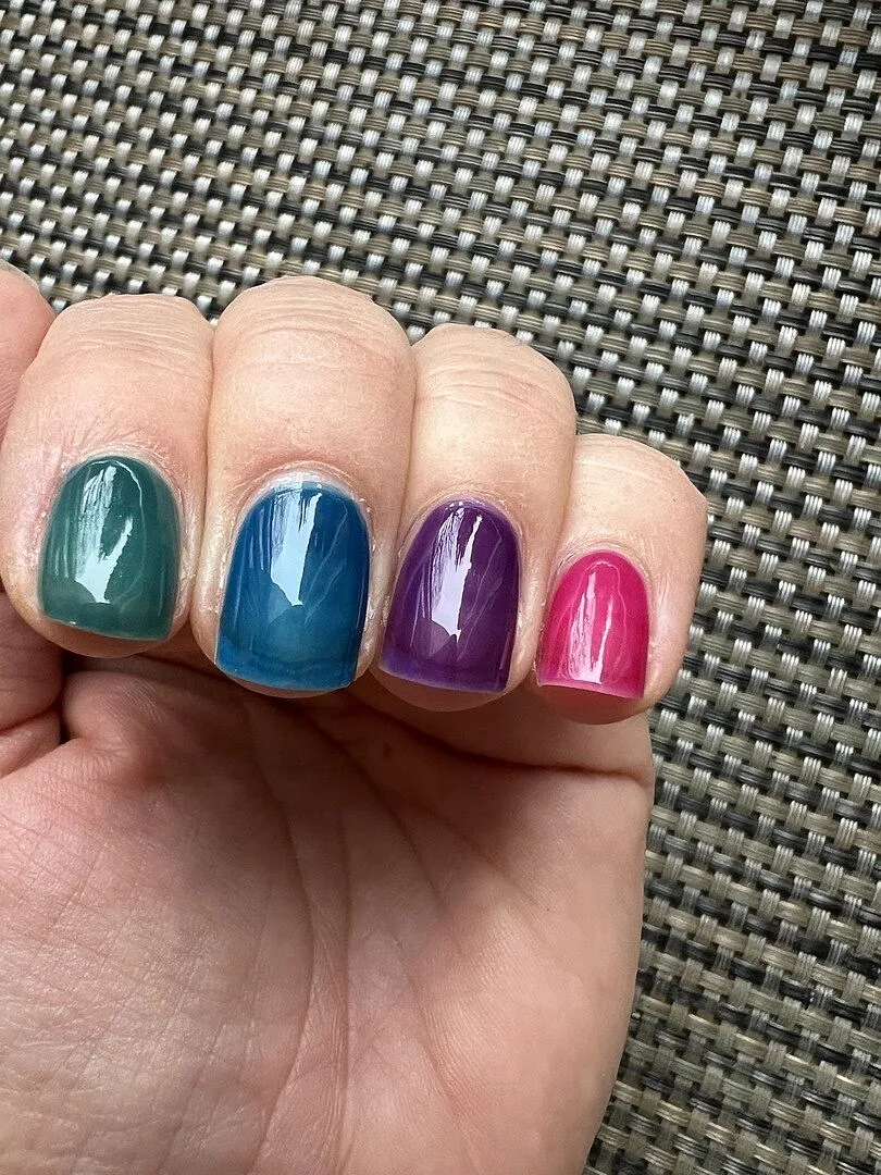 Cirque Colors Bitten Jelly nagellack jelly magenta
