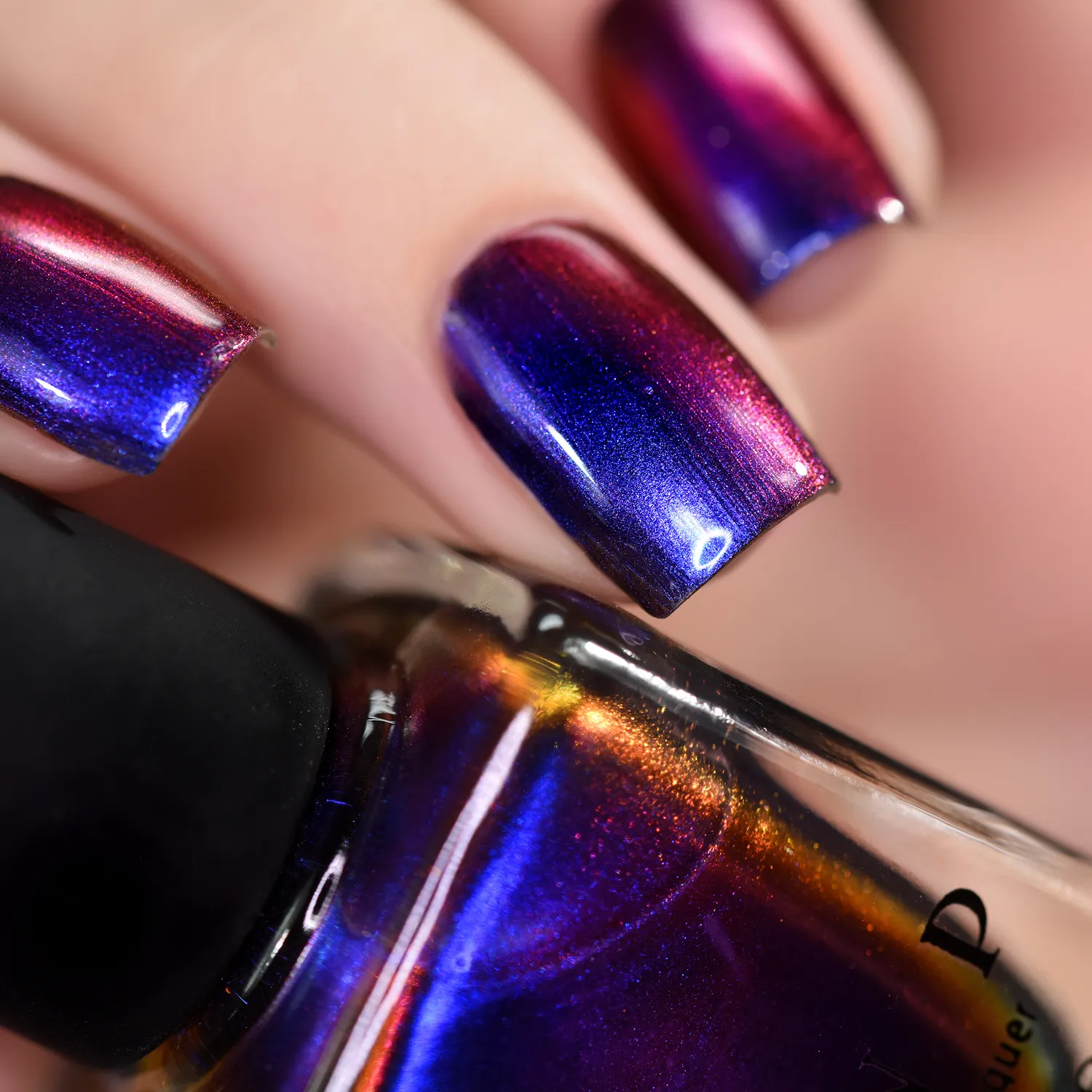 ILNP Cygnus Loop nagellack krom lila-orange