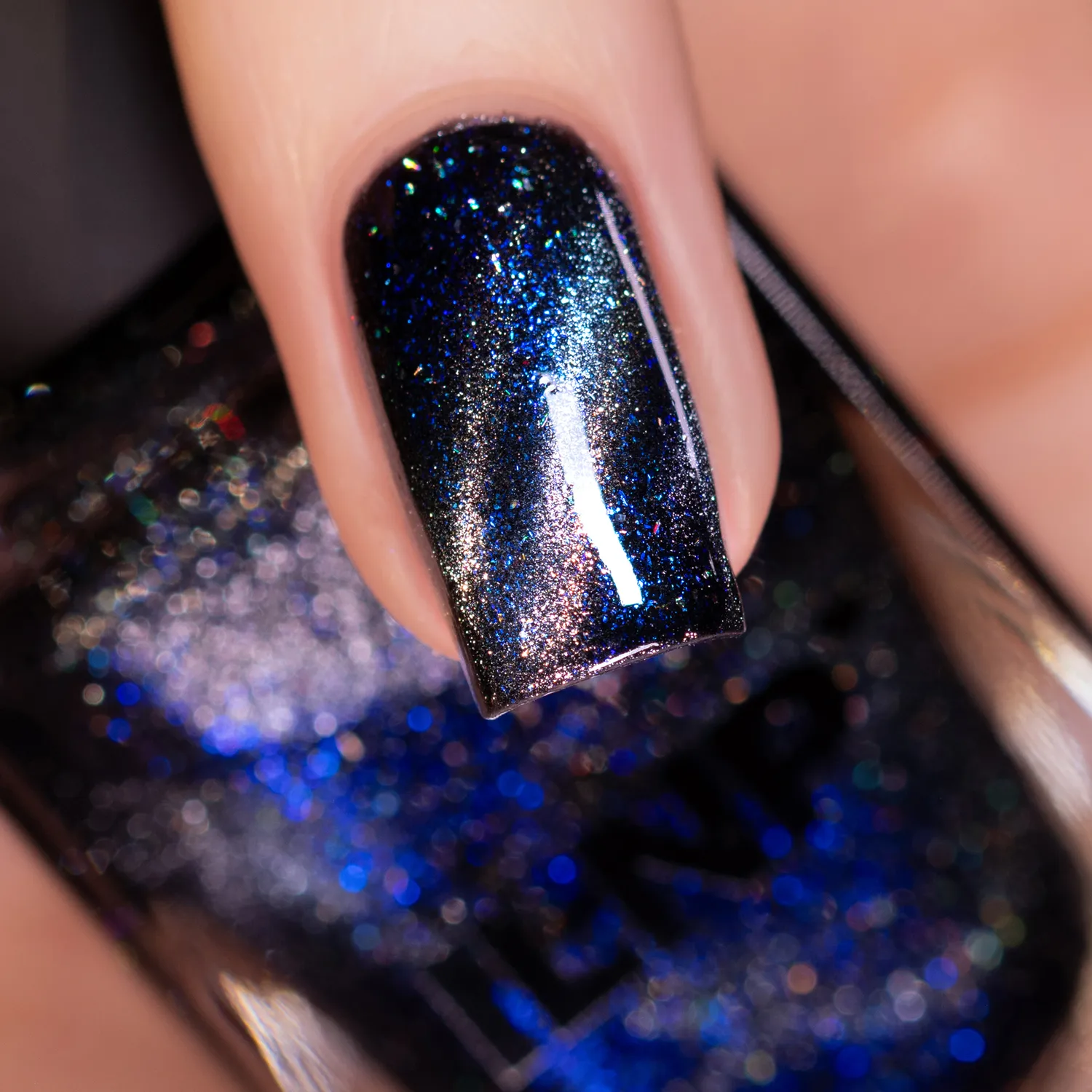 ILNP Coven Darkest Hour nagellack magnetisk svart
