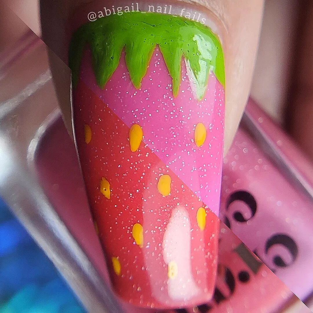 Cirque Colors Lost Berry nagellack termiskt röd-rosa