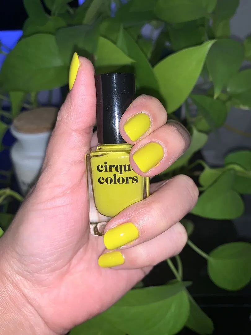 Cirque Colors Hustle nagellack chartreuse kräm