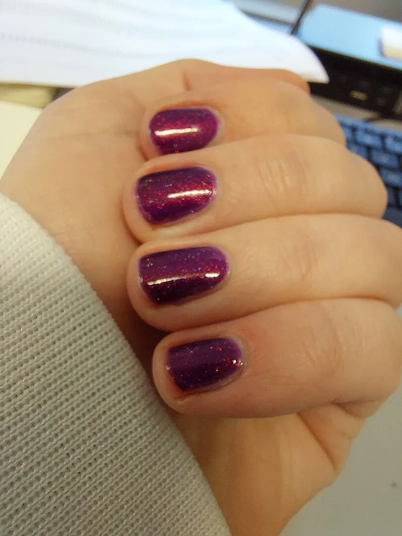 Cirque Colors Coronation nagellack lila skimmer
