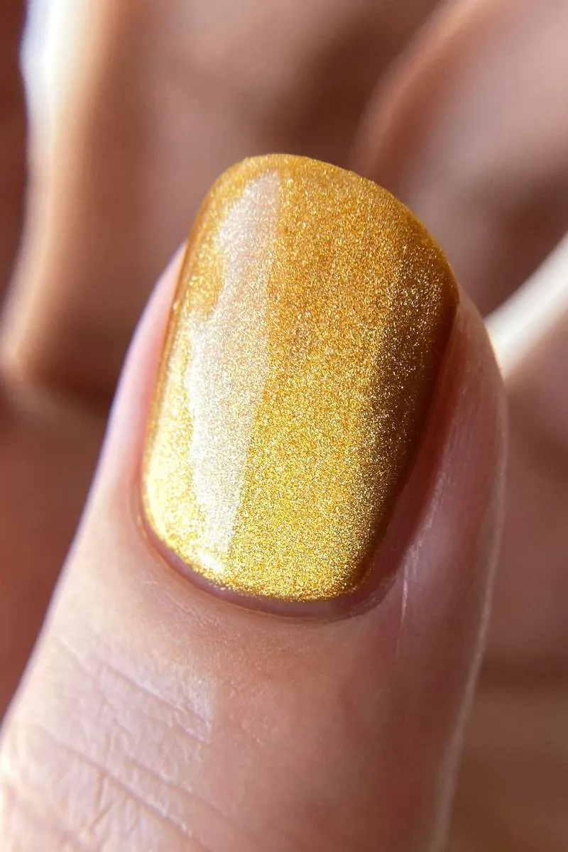 Cirque Colors Hidden Hue nagellack orange magnetisk