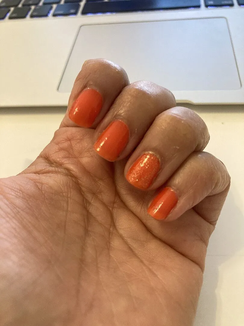 Cirque Colors Cast a Spell nagellack thermal holo