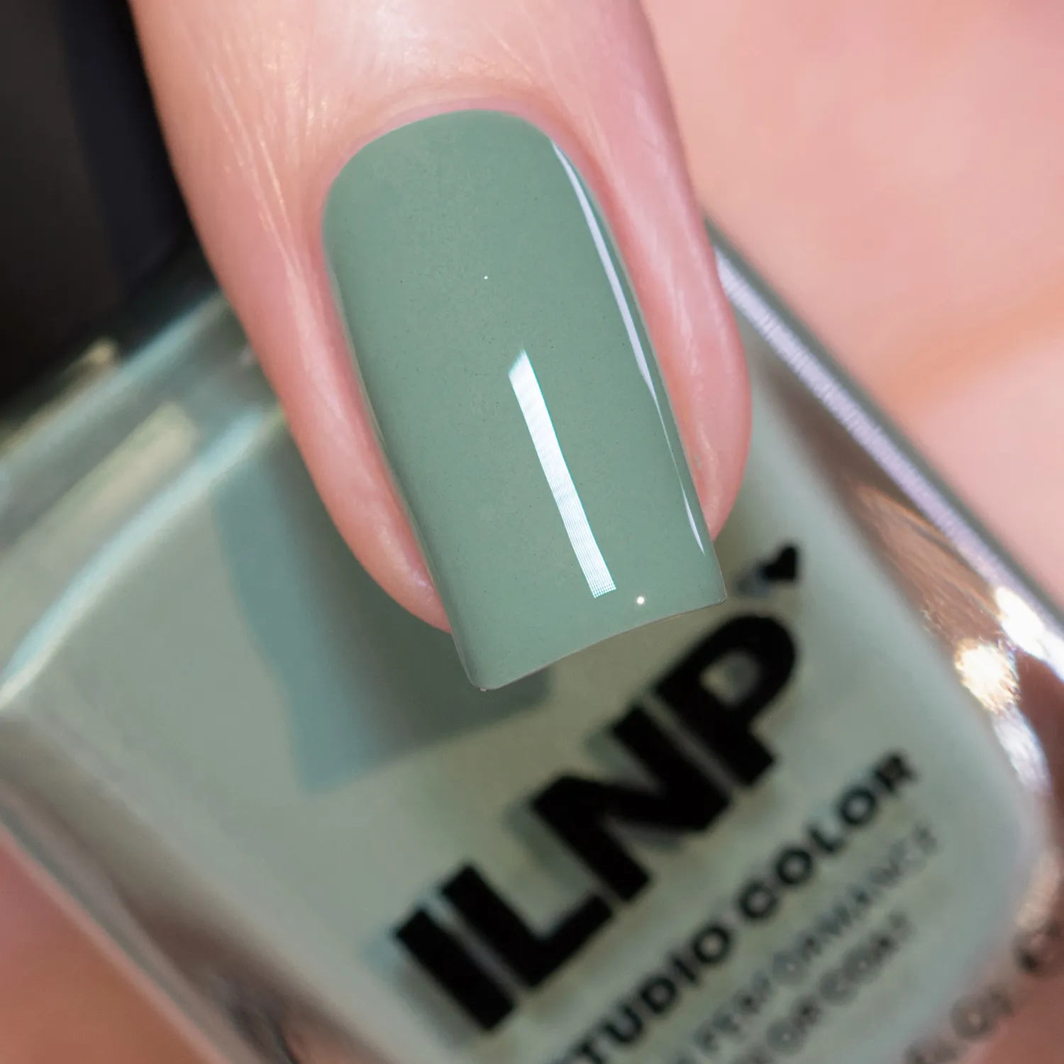 ILNP Secret Garden nagellack krämig salviagrön