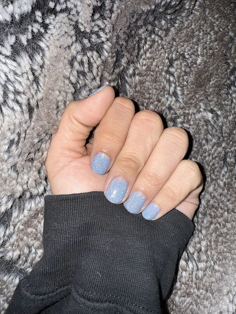 Cirque Colors Morningtide nagellack ljusblå sheer
