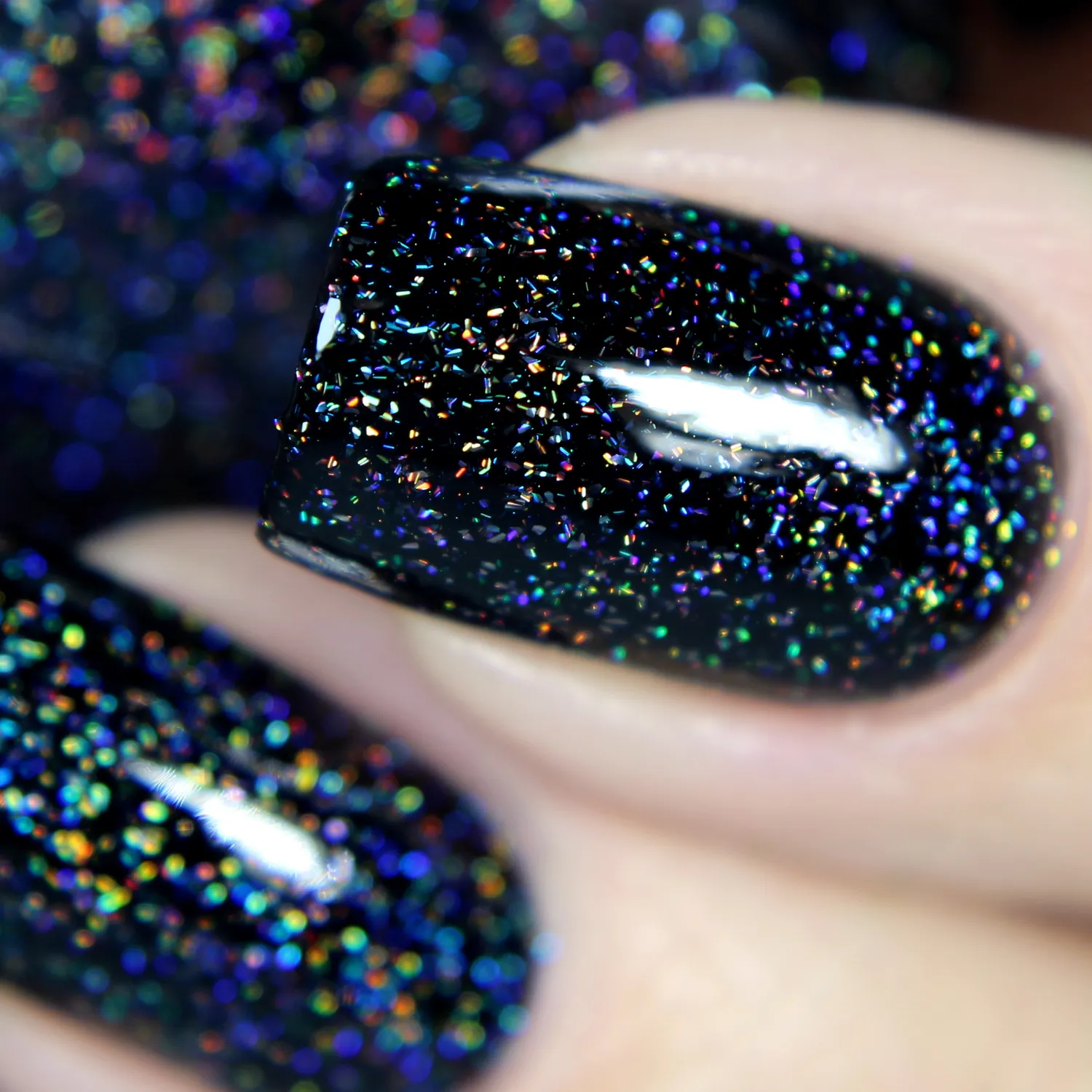 ILNP Cityscape nagellack holografiskt svart