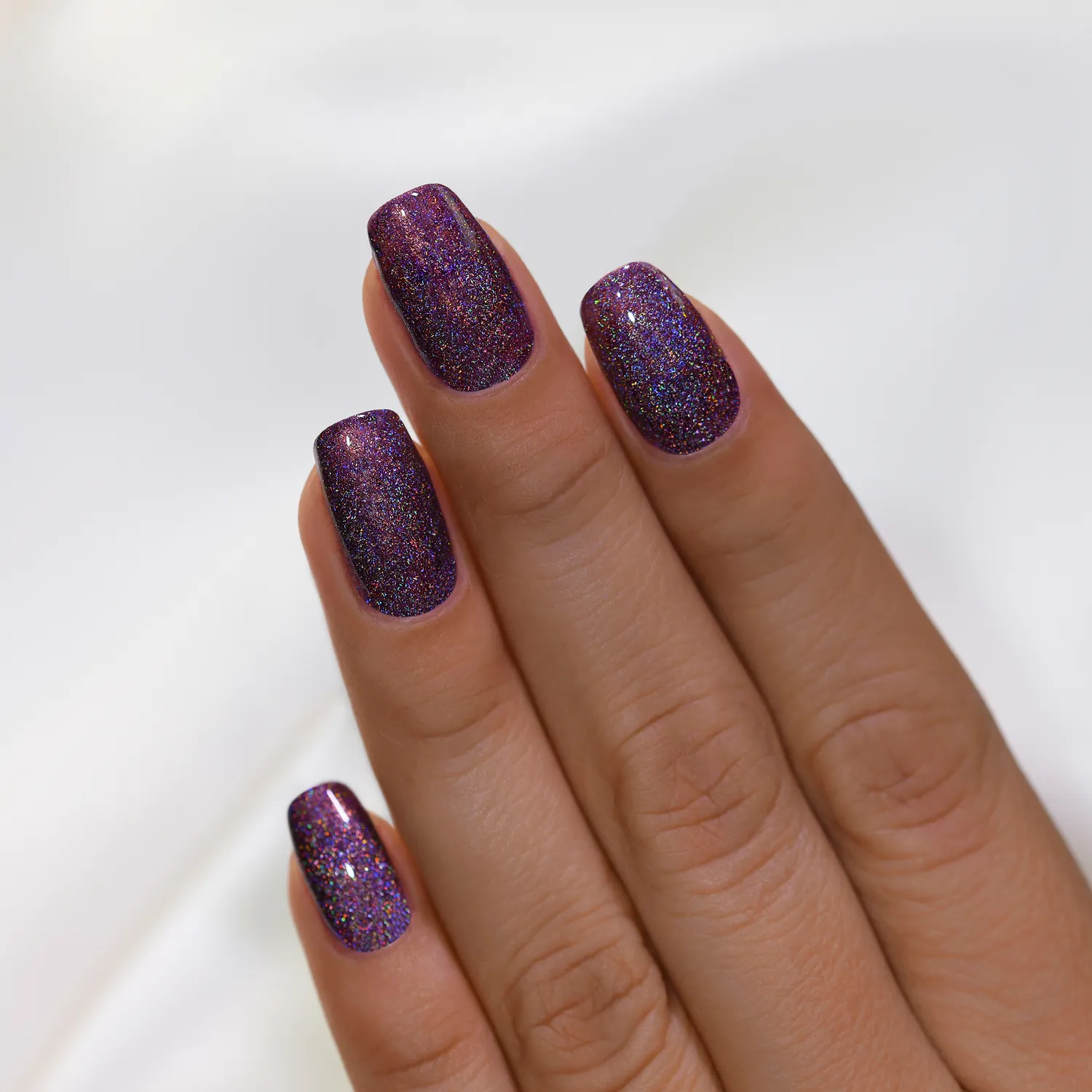 ILNP First Dance nagellack plommon holo