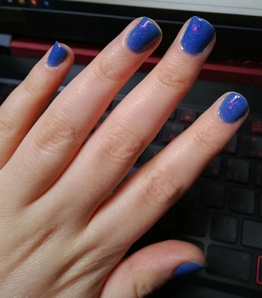 Cirque Colors Cool Blast nagellack ljusblå jelly