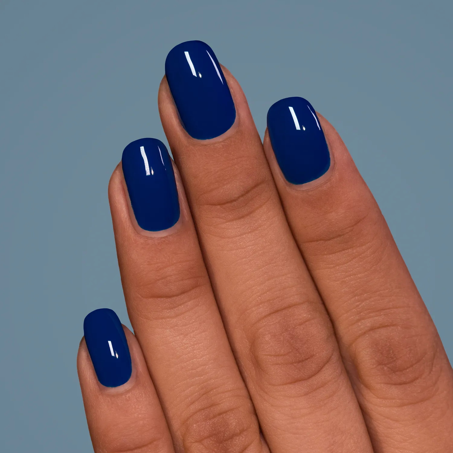ILNP Tribute nagellack krämig mörkblå