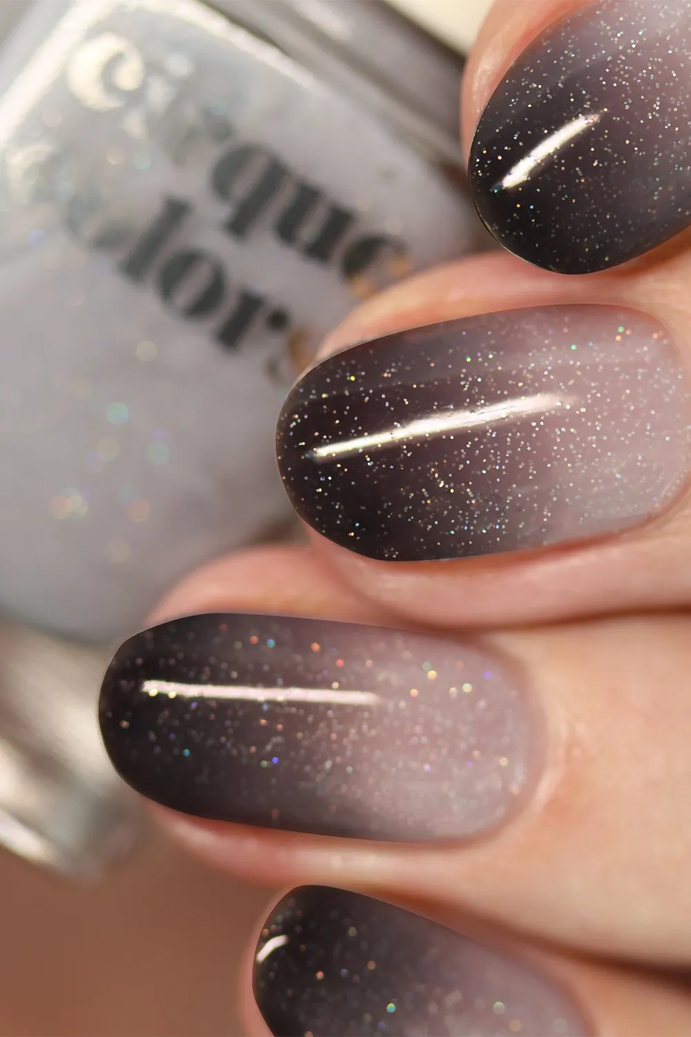 Cirque Colors Witching Hour nagellack termisk svart