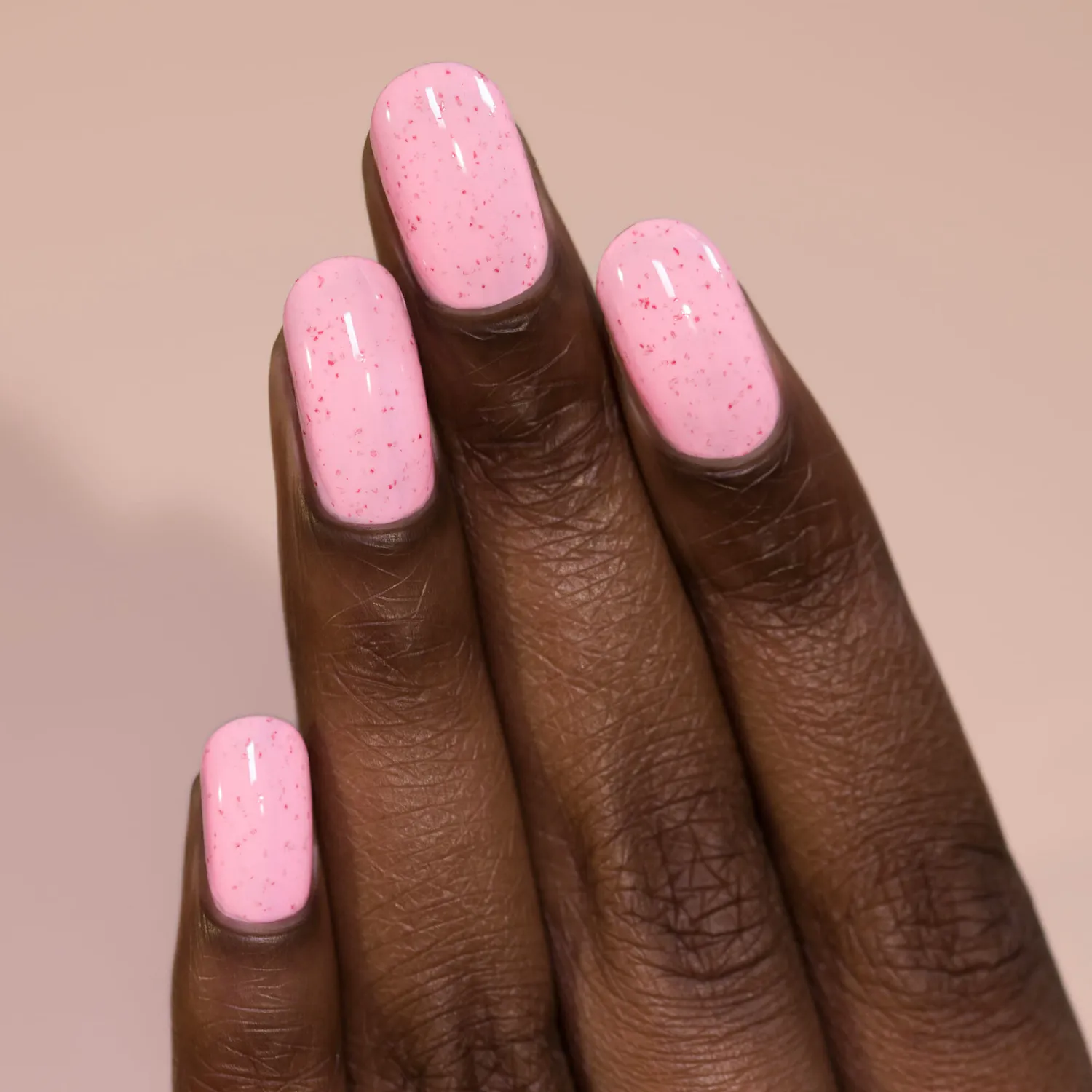 ILNP Strawberry Shake nagellack pastellrosa flakes