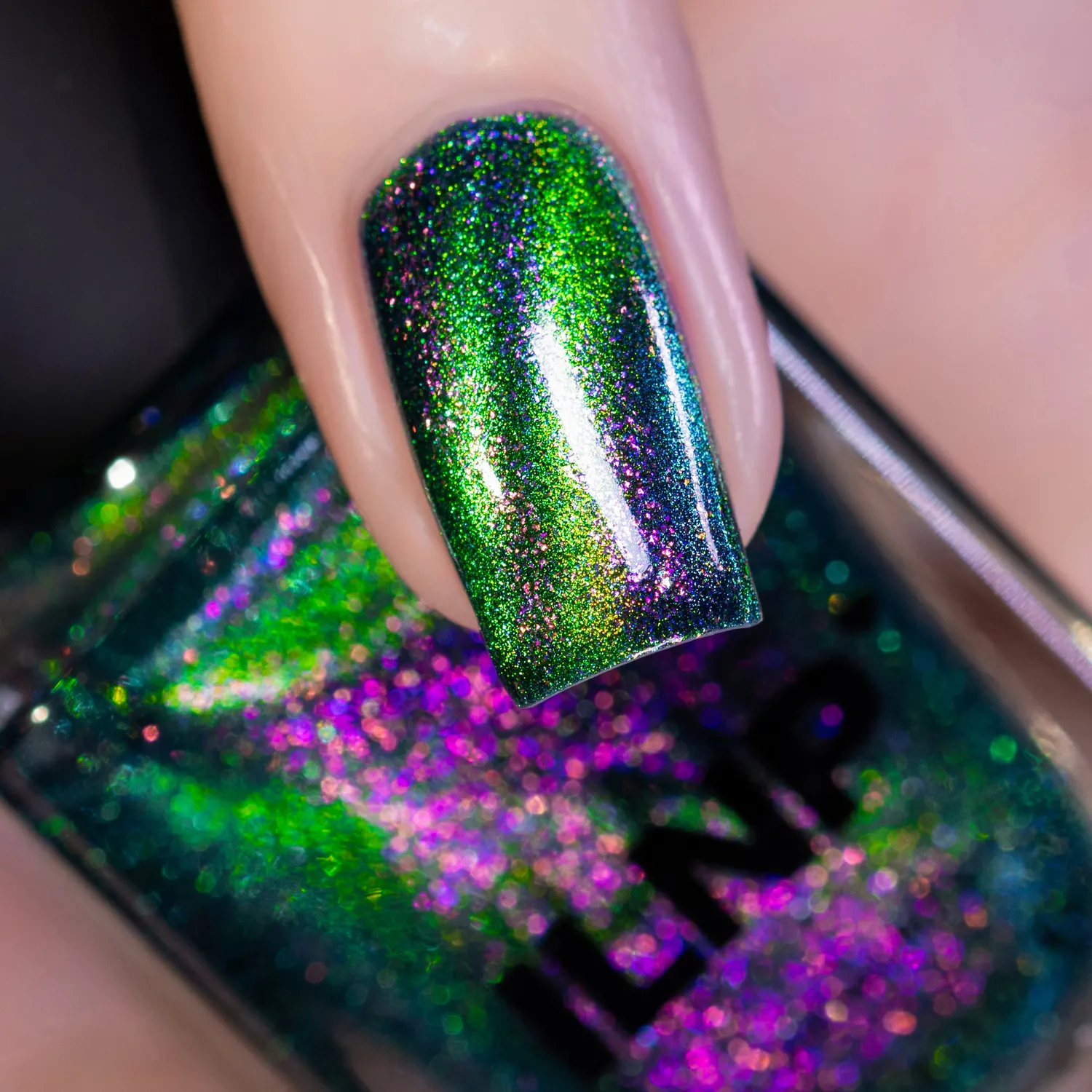 ILNP Twisted Mad House nagellack magnetisk grön