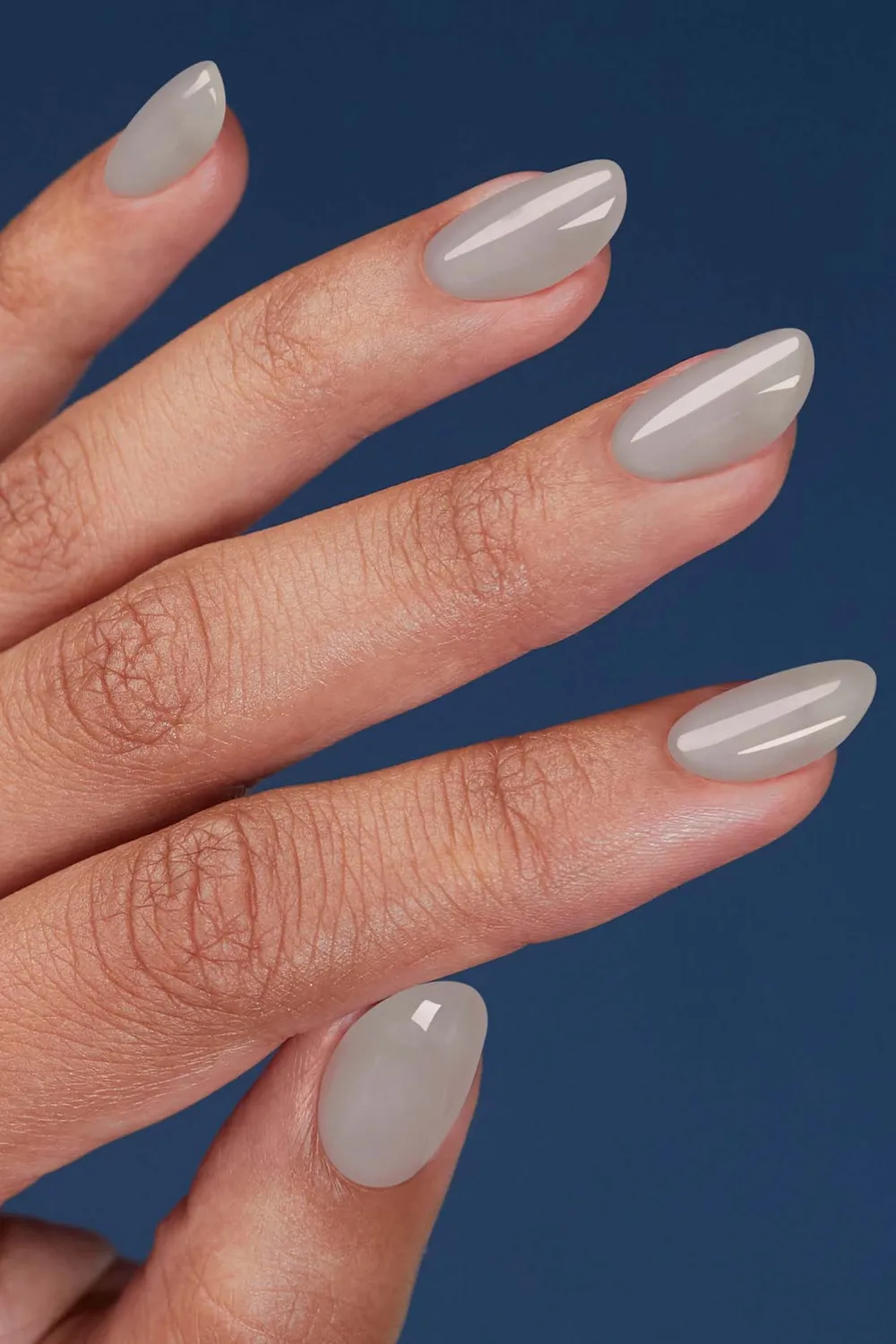 Cirque Colors Dove Jelly nagellack  grå sheer