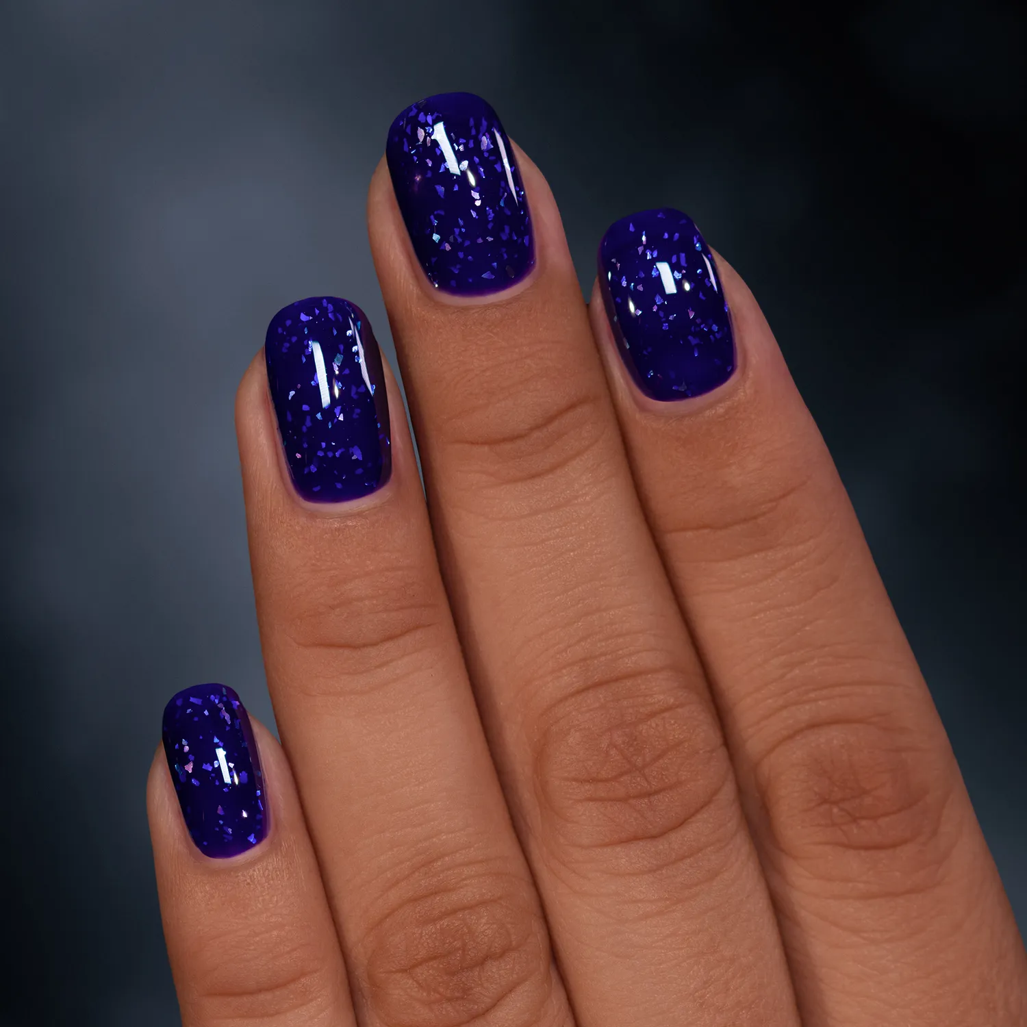 ILNP Opening Night Headliner nagellack indigoblått skimmer