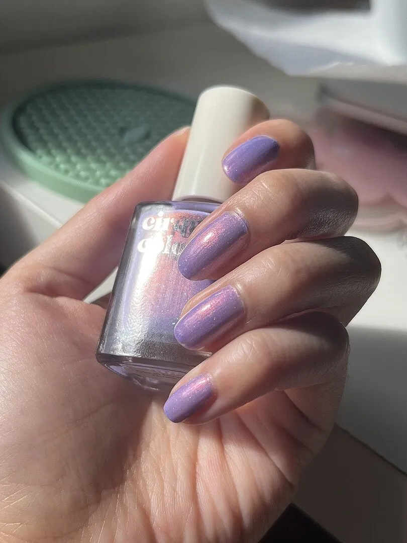 Cirque Colors Cloud Nine nagellack skimrig lavendel