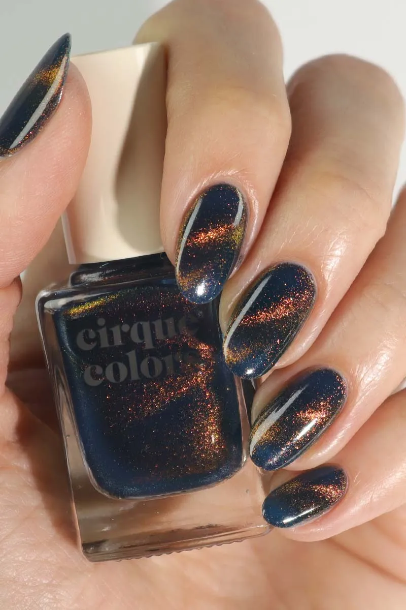 Cirque Colors Castle in the Sky nagellack magnetisk teal