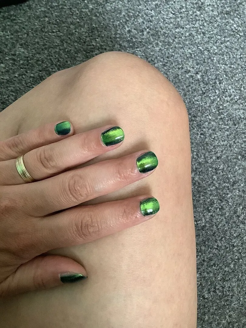 Cirque Colors Mood Ring nagellack magnetisk teal multikrom