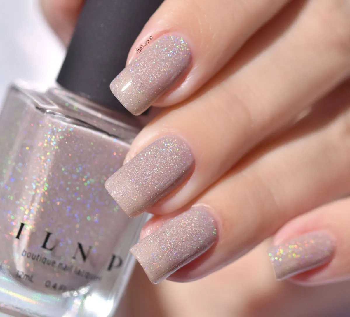 ILNP Manor House nagellack taupe jelly