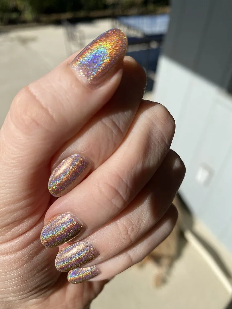Cirque Colors Space Cowboy nagellack beige holografisk
