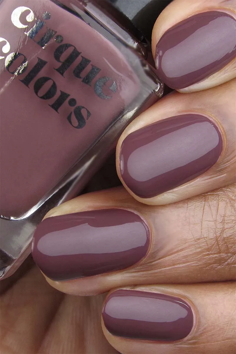 Cirque Colors Terroir nagellack mörk brunlila crème