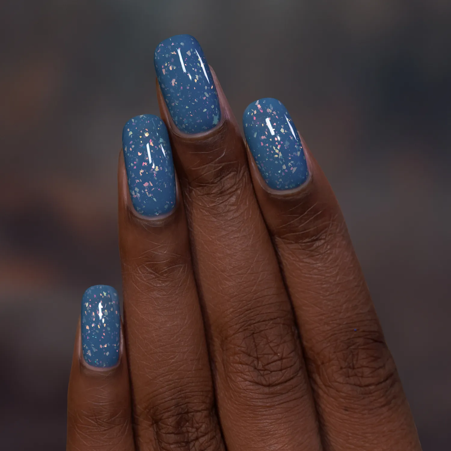 ILNP Jumping Puddles nagellack blå jelly flakies