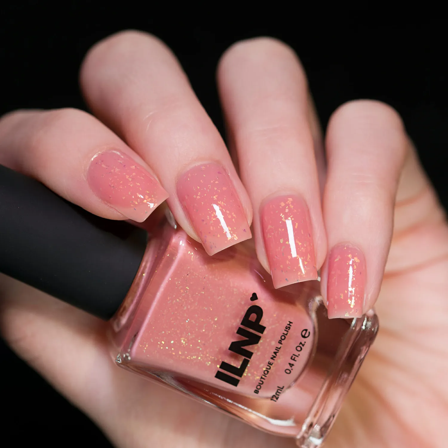 ILNP Golden Hour Whisper nagellack rosa iriserande jelly
