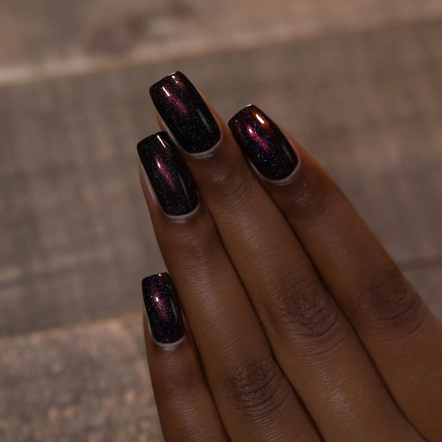ILNP Dash of Cocoa nagellack holografiskt chokladbrunt