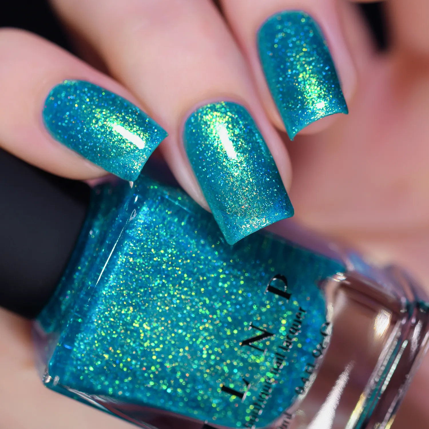 ILNP Blue Lagoon nagellack turkost holografiskt jelly