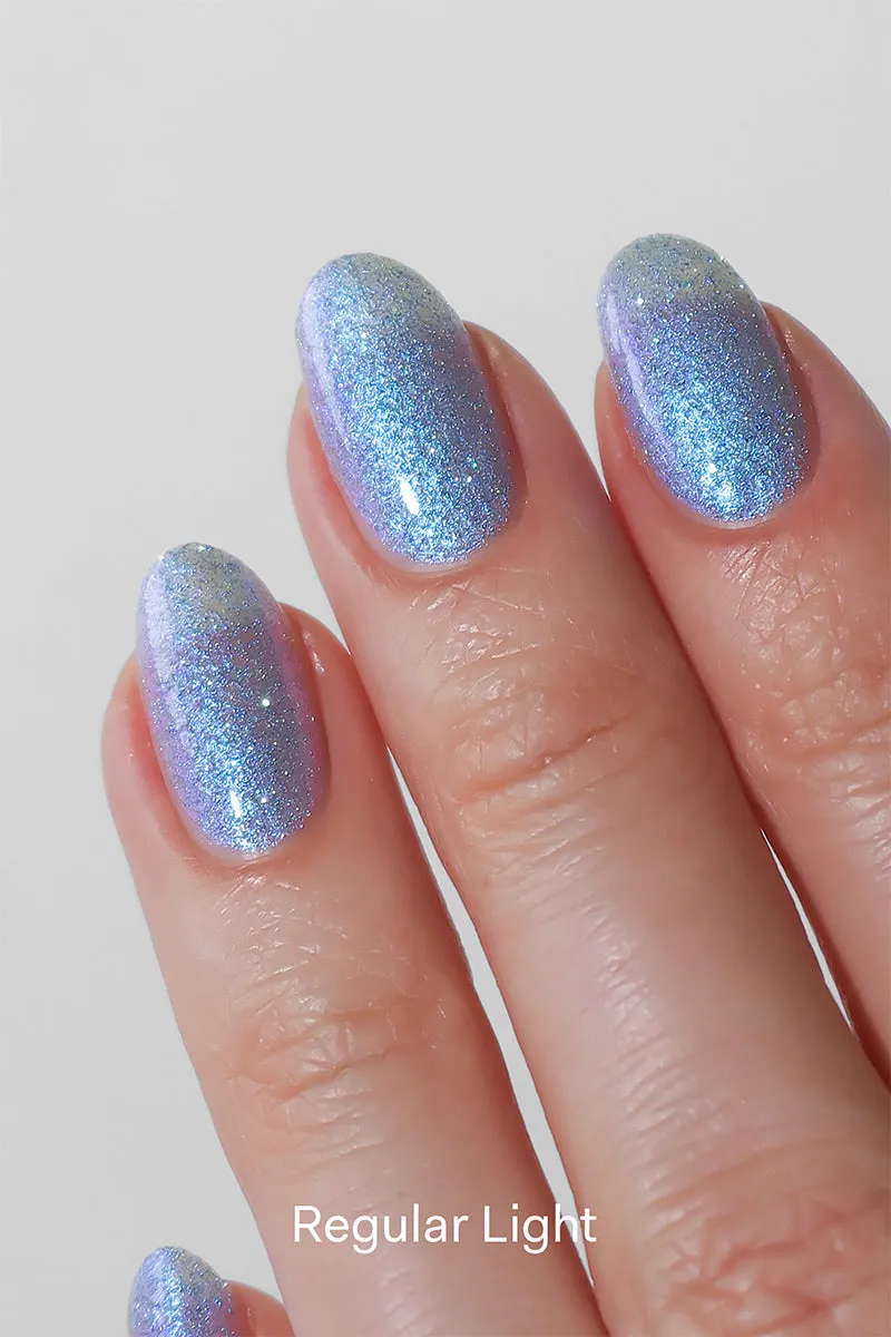 Cirque Colors Unrequited Love nagellack sheer blå shimmer
