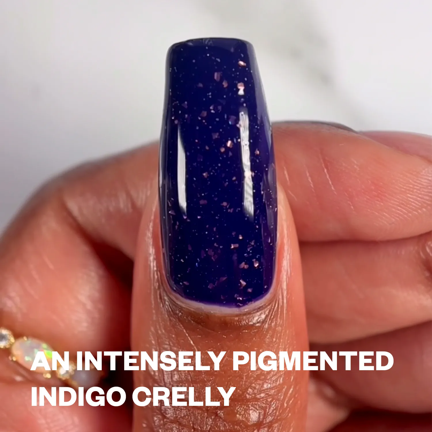 ILNP First Edition nagellack indigo med kopparflakes