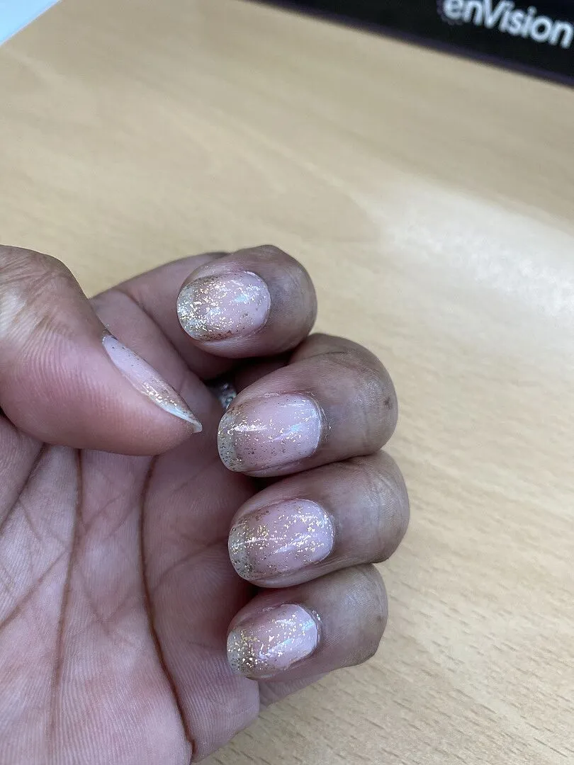 Cirque Colors Organza nagellack sheer persika