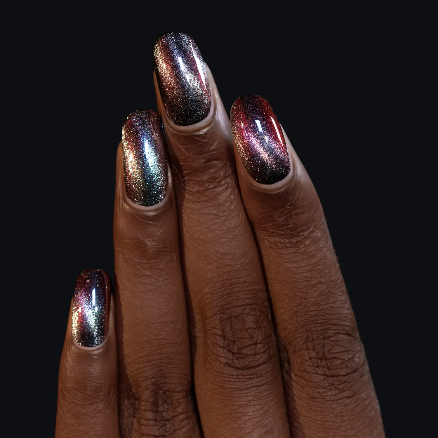 ILNP Cosmos Dark Matter nagellack magnetisk svart-röd
