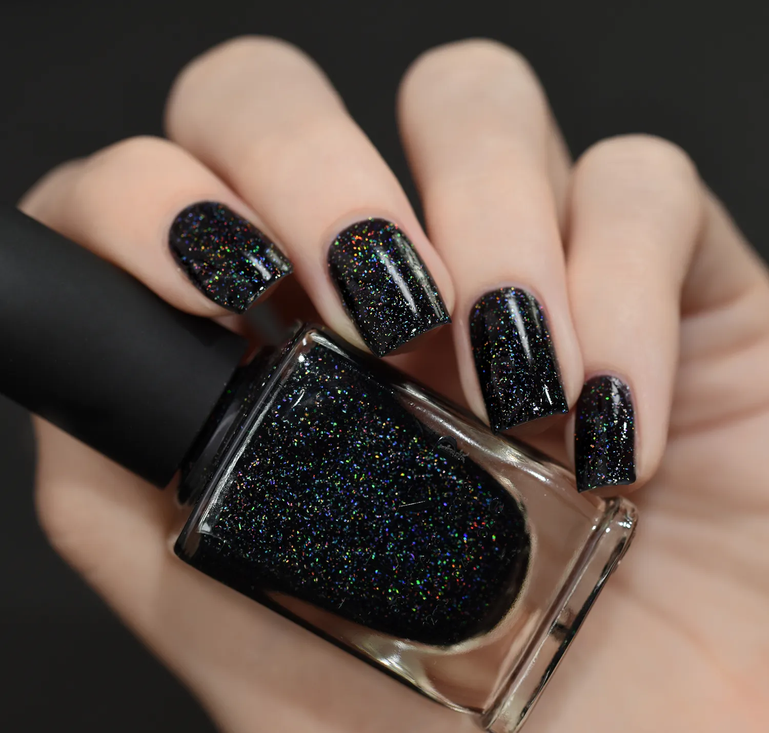 ILNP Cityscape nagellack holografiskt svart