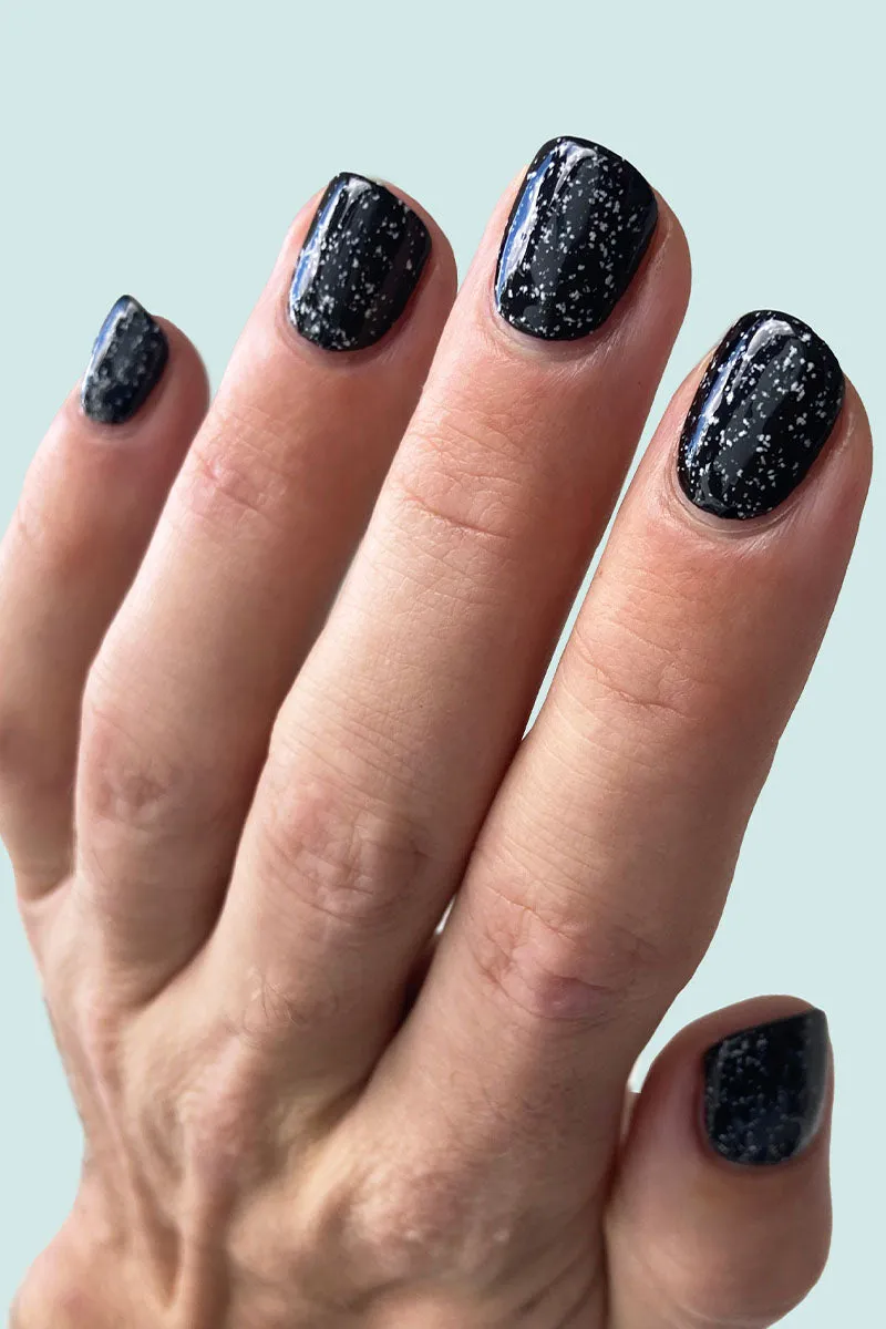 Cirque Colors Snow Angel nagellack vit glittertopper