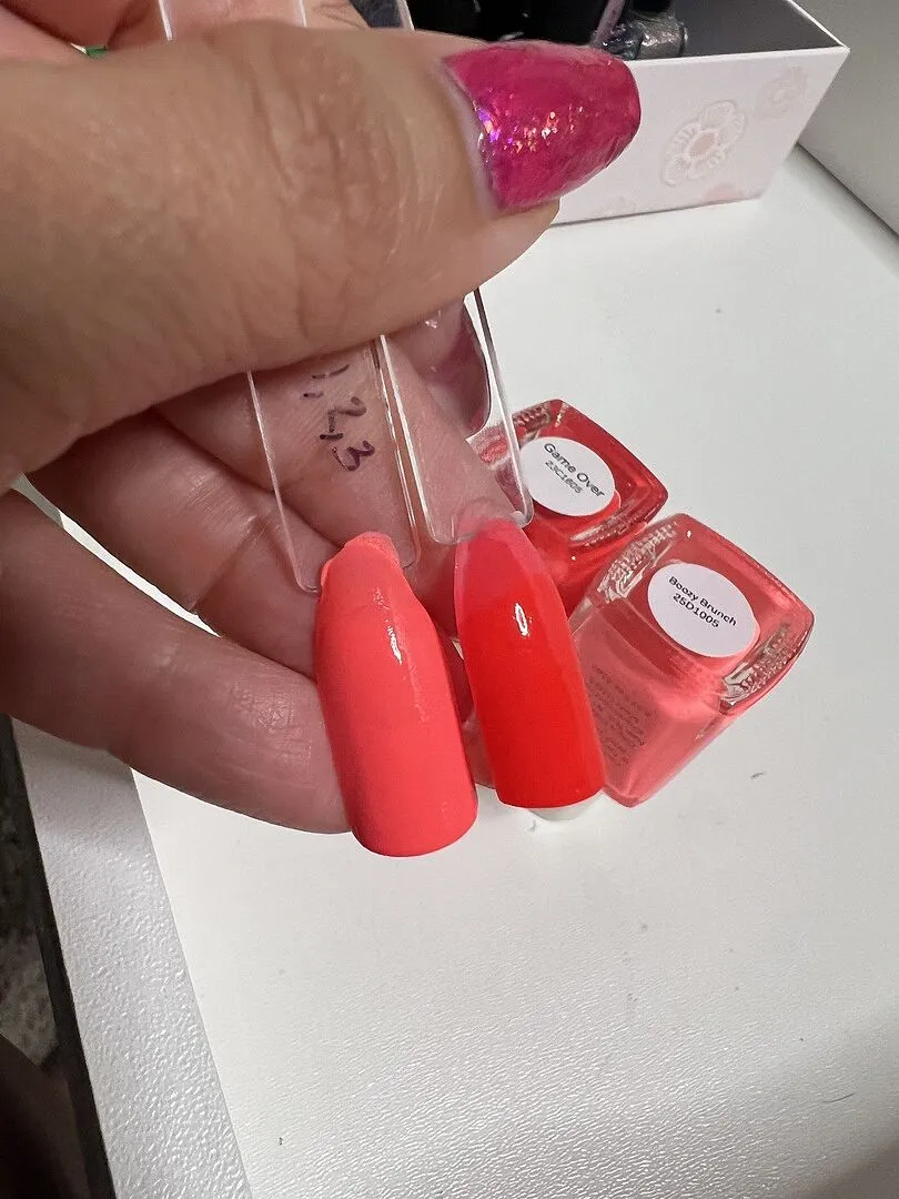Cirque Colors Vice Boozy Brunch nagellack korallneon
