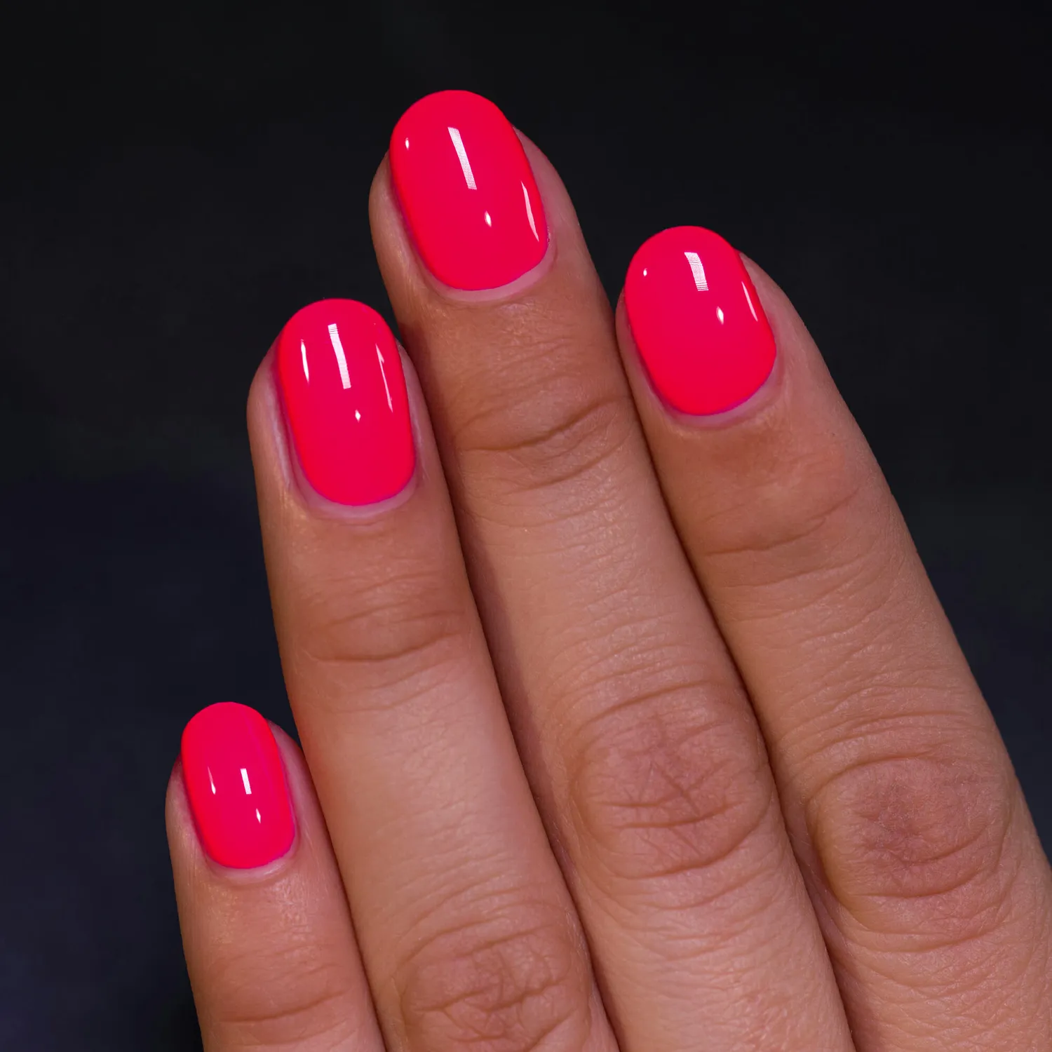 ILNP Arcade Vaporwave nagellack korall fuchsia kräm
