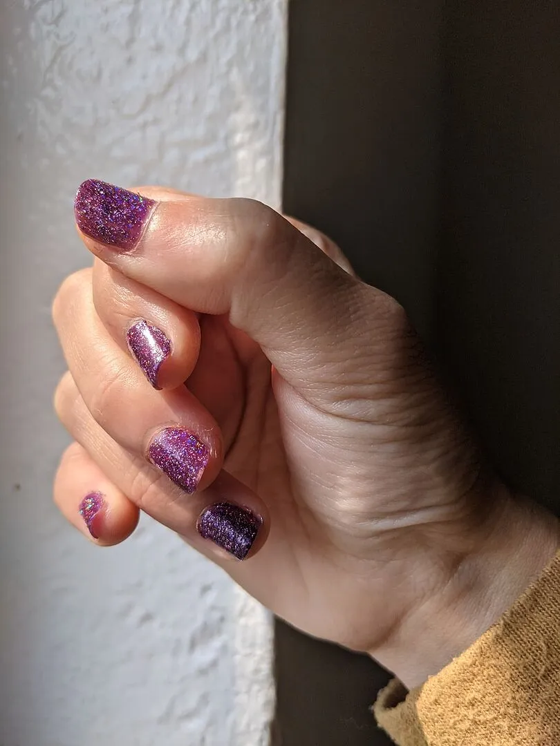 Cirque Colors Spinel nagellack jelly lila holographic flakes