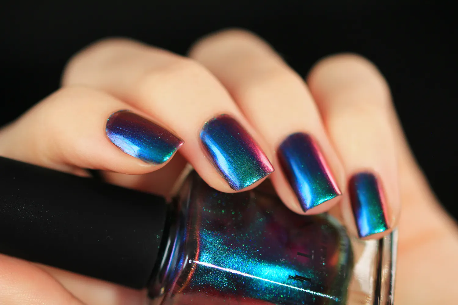 ILNP Hush Ultra Chrome nagellack multikrom teal