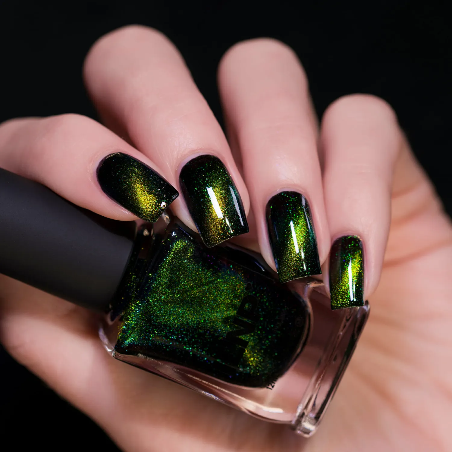 ILNP Trapped Venom nagellack magnetisk mossgrön
