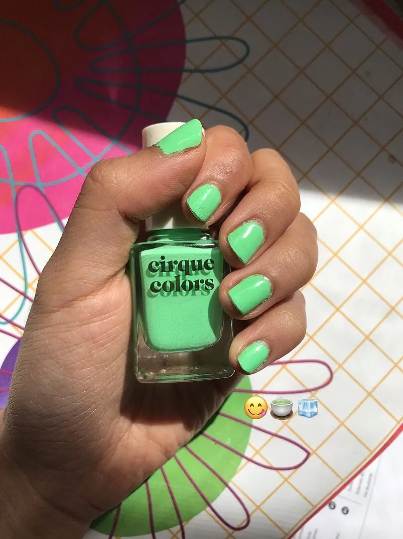 Cirque Colors Thirsty nagellack neongrön mint