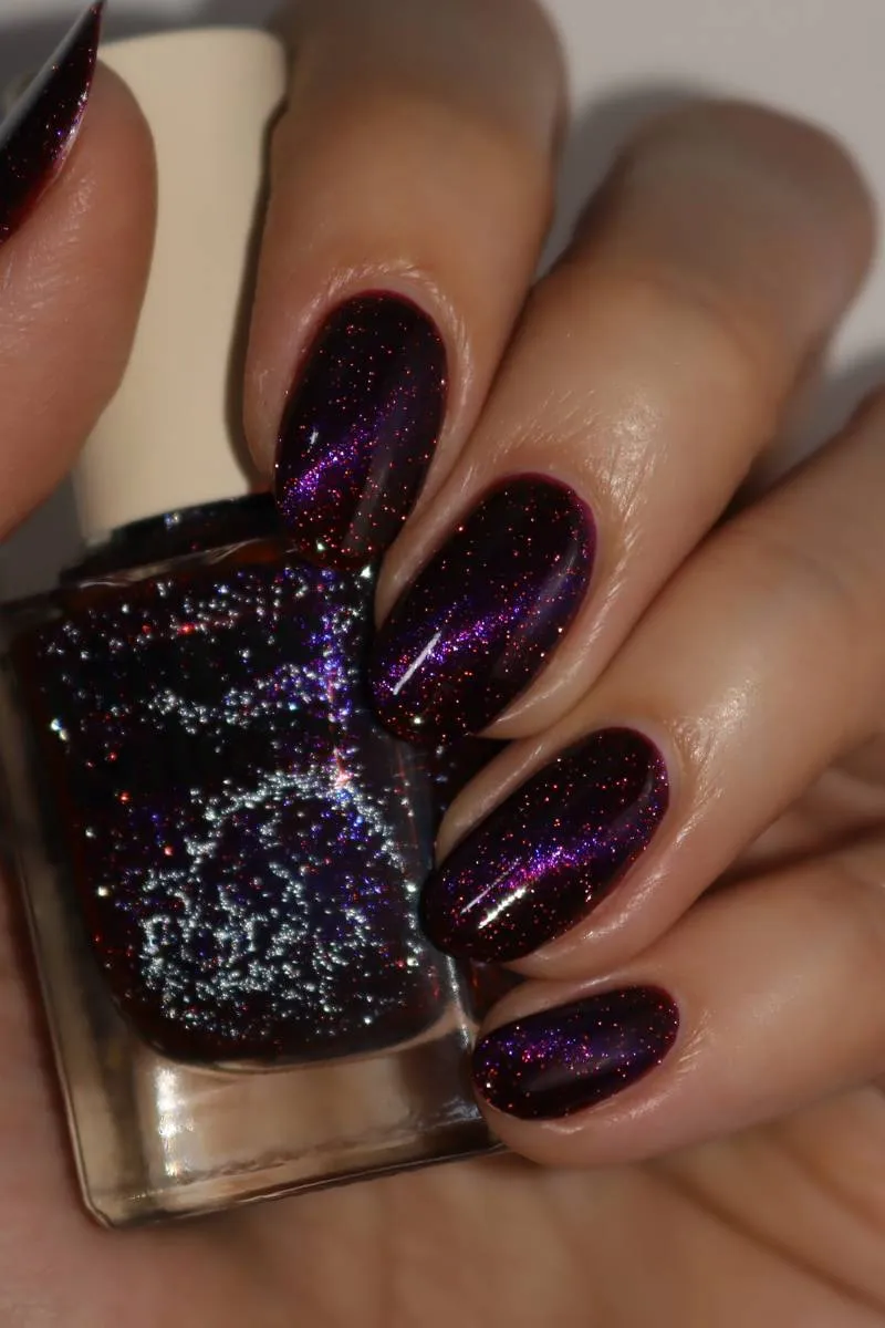 Cirque Colors Silver Screen Curtain Call nagellack magnetisk röd
