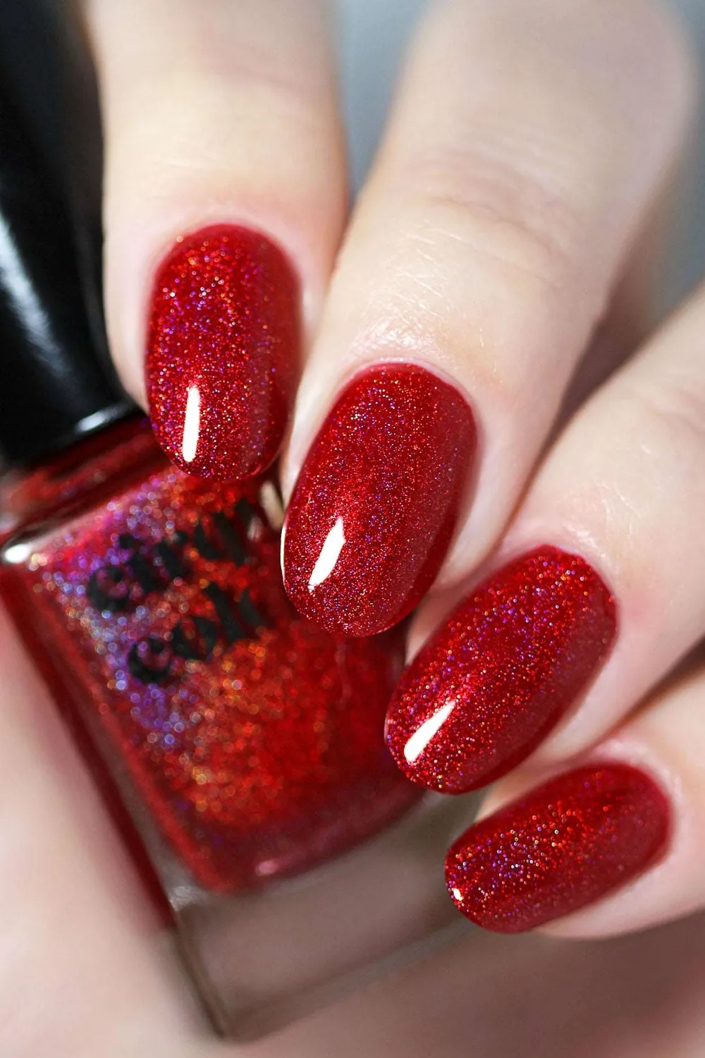 Cirque Colors Madder nagellack röd holografisk