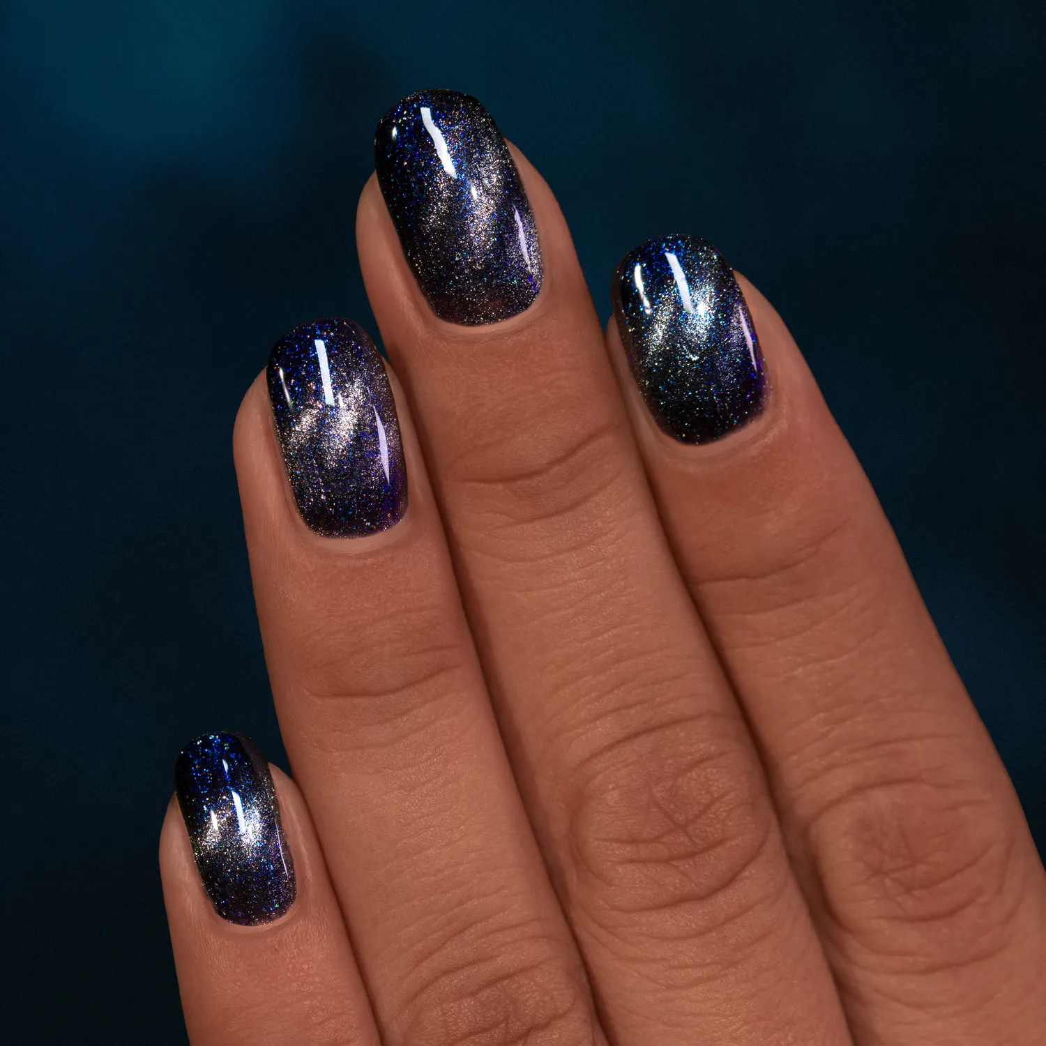 ILNP Coven Darkest Hour nagellack magnetisk svart