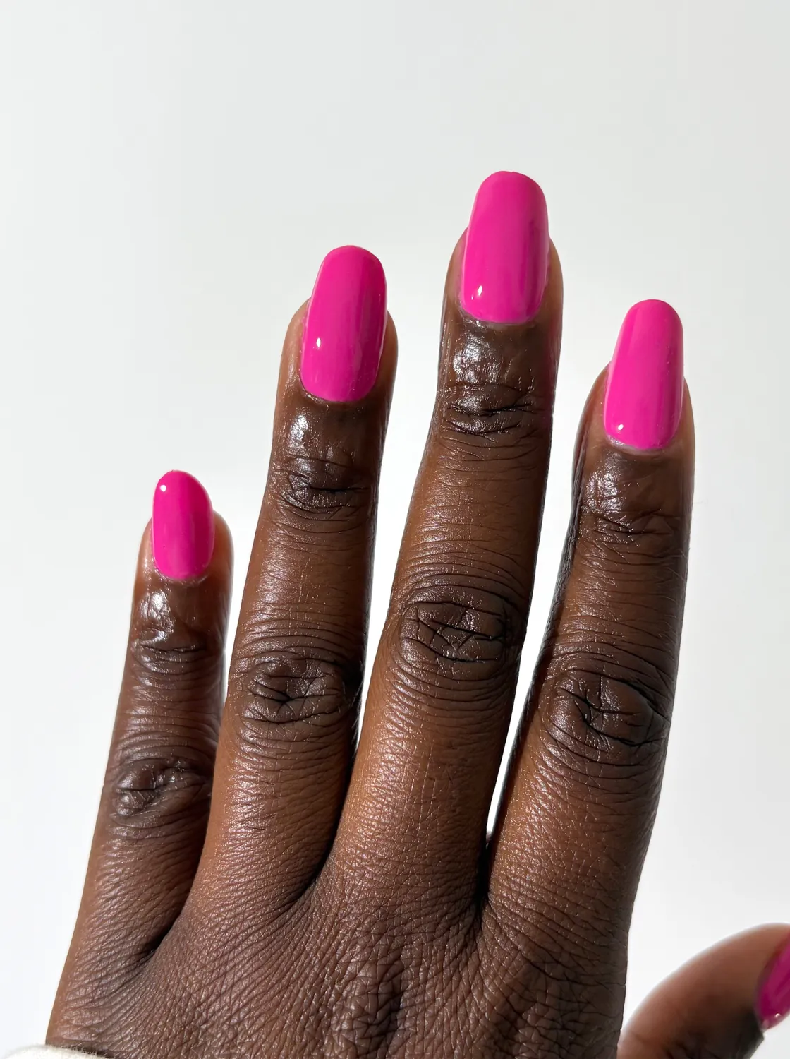 Nailberry Electric Pink nagellack 14 ml täckande rosa